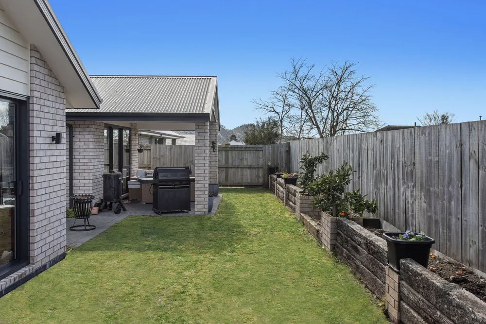 Photos of 34 Tiwhatiwha Crescent