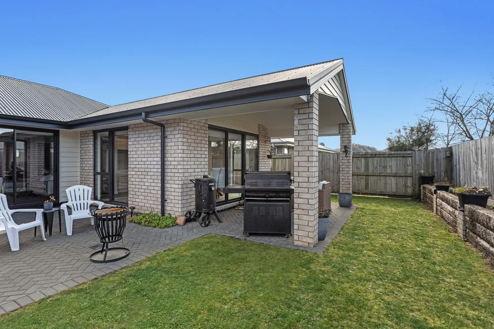 Photos of 34 Tiwhatiwha Crescent