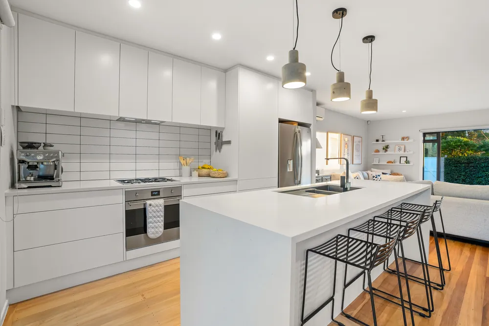 Photos of 2/49 Roseberry Avenue