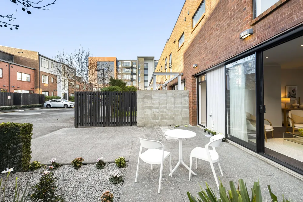 Photos of 16 Uku Lane