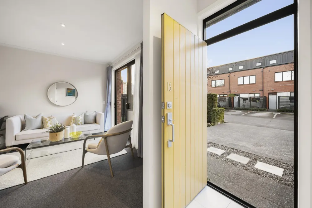Photos of 16 Uku Lane