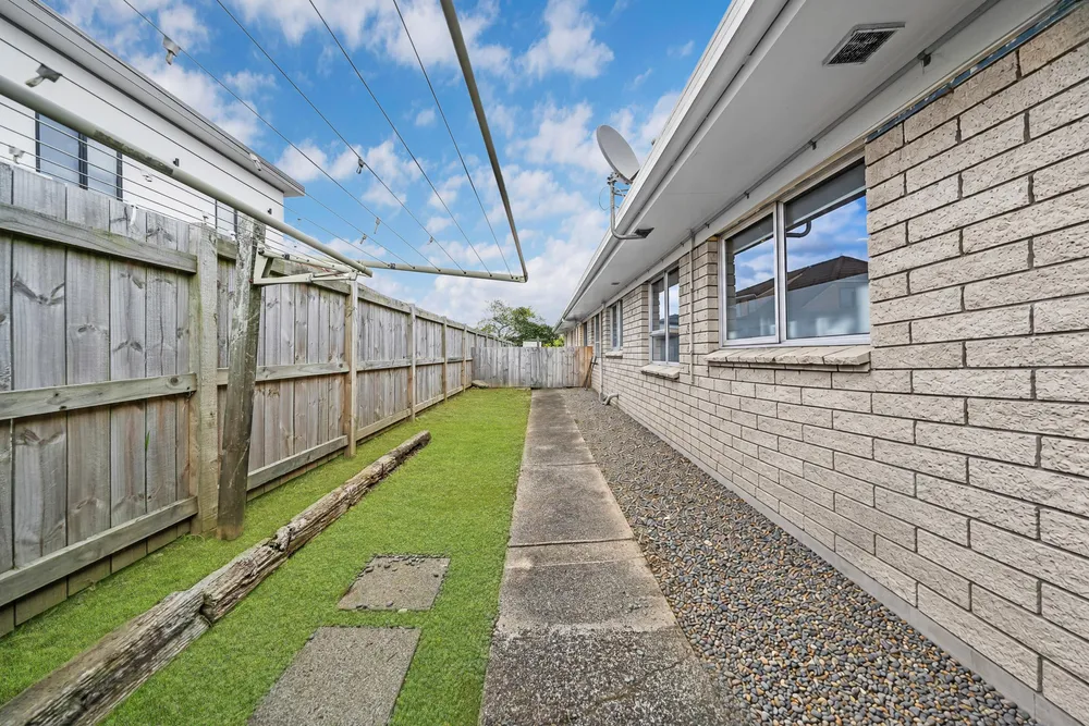 Photos of 2/73 Macleans Road