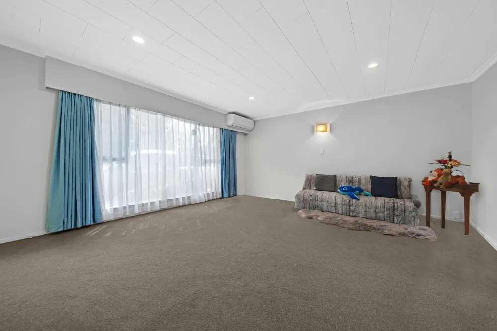 Photos of 2/73 Macleans Road