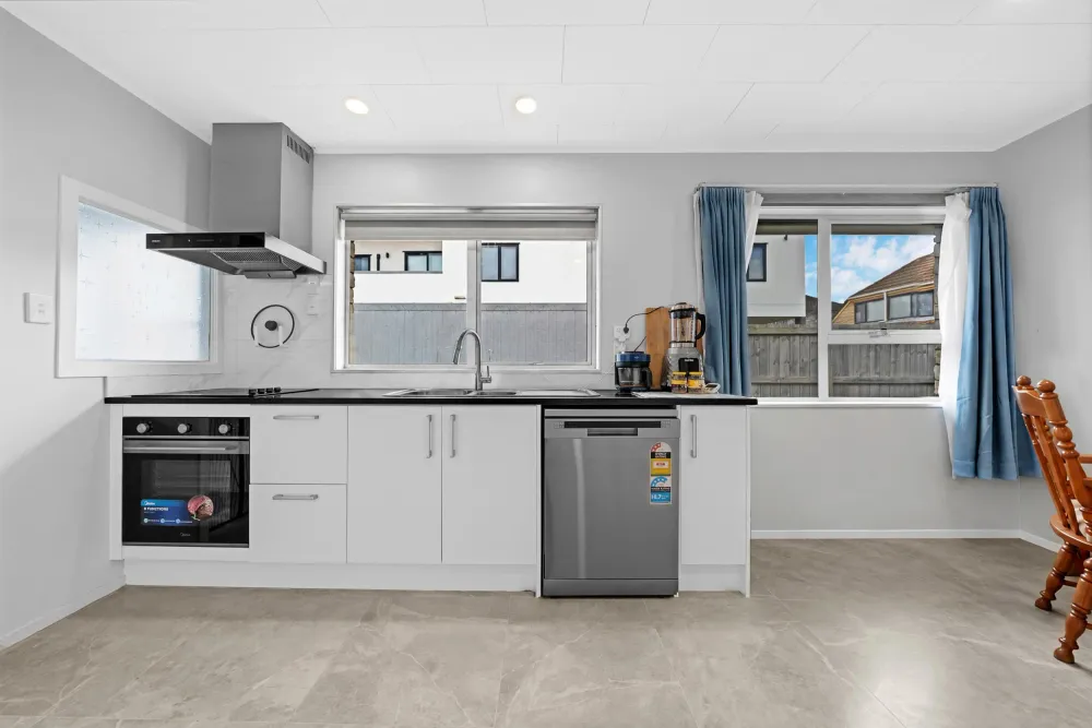 Photos of 2/73 Macleans Road