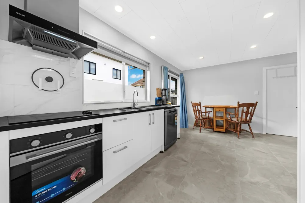 Photos of 2/73 Macleans Road