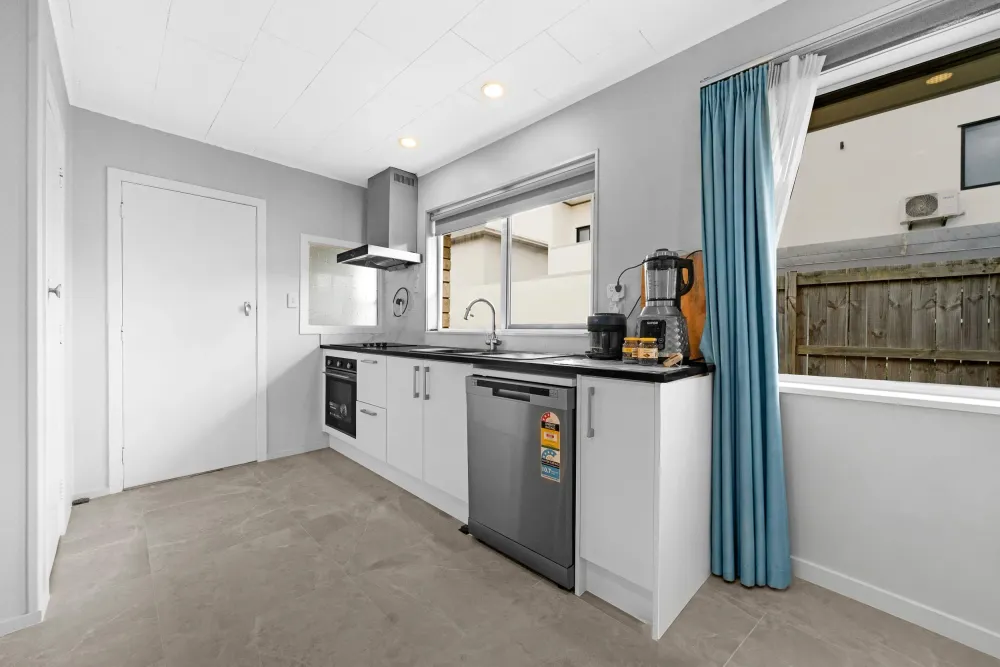 Photos of 2/73 Macleans Road