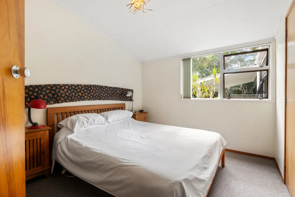 Photos of 2/16 Norgrove Avenue