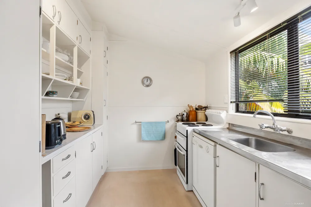 Photos of 2/16 Norgrove Avenue