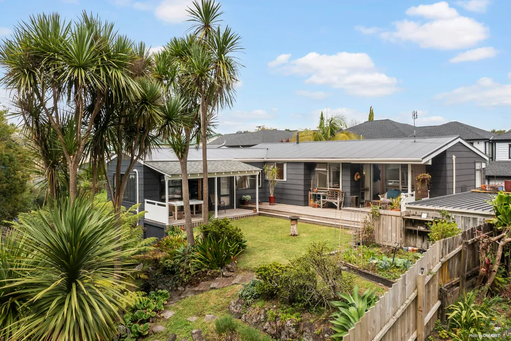 Photos of 2/16 Norgrove Avenue