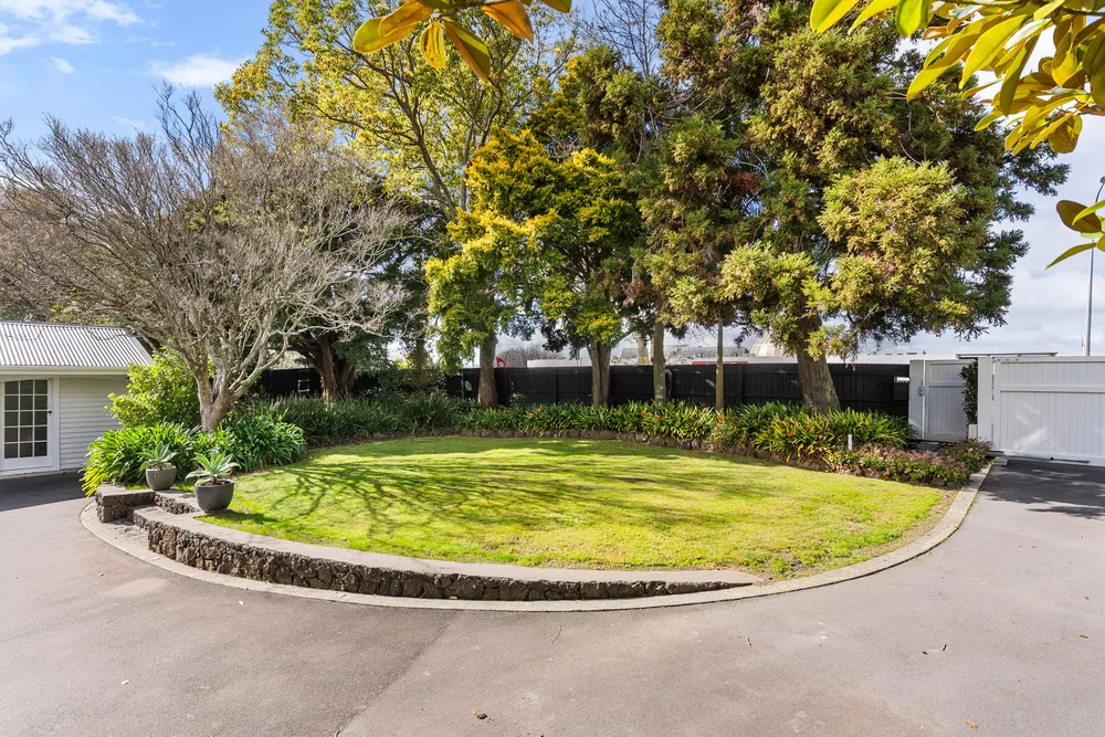 Photos of 50 St Johns Road