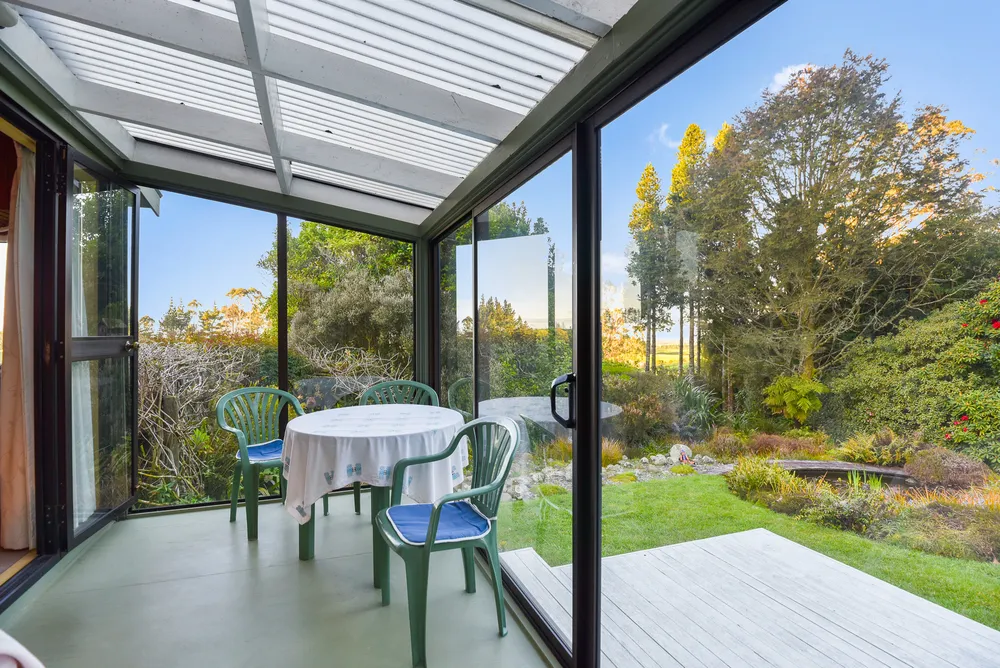 Photos of 442 Te Waerenga Road