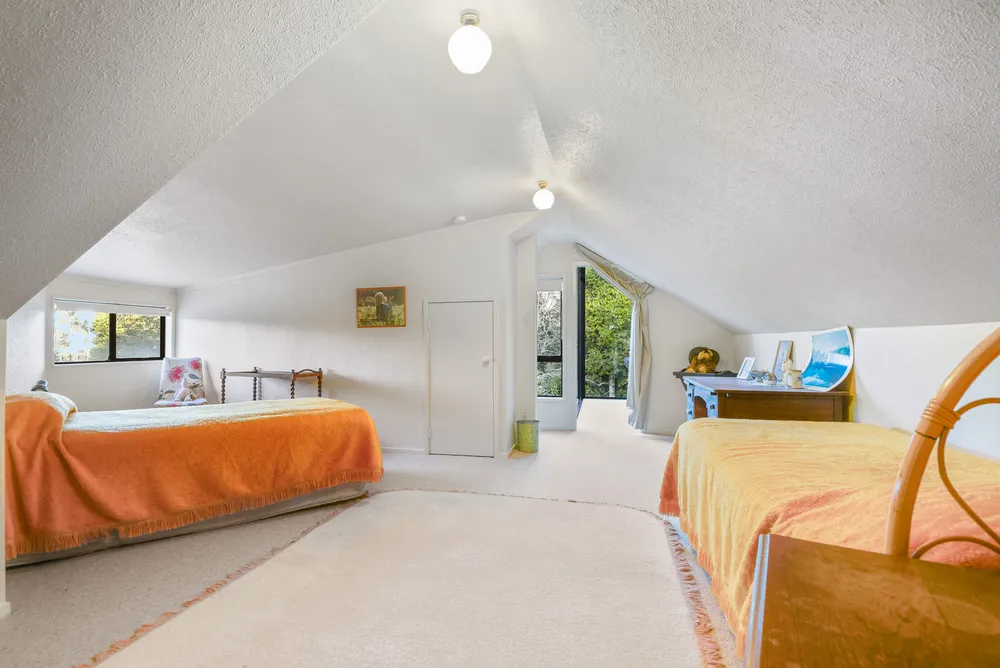 Photos of 442 Te Waerenga Road