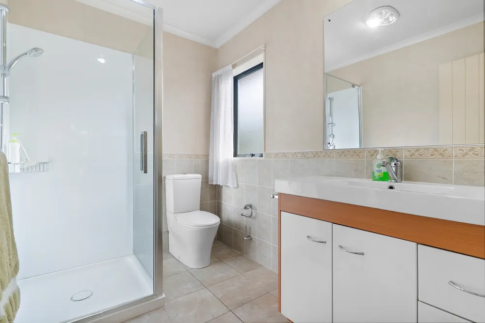 Photos of 14 Banshire Close