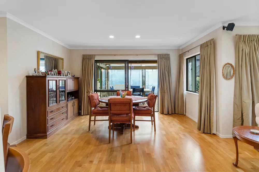 Photos of 14 Banshire Close
