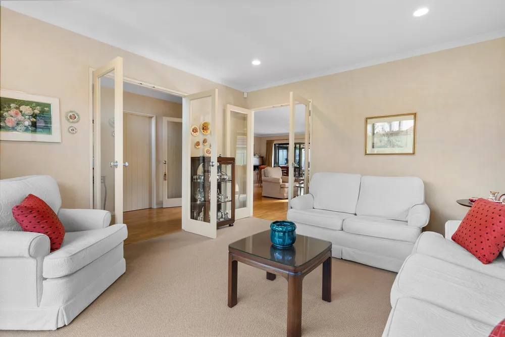 Photos of 14 Banshire Close