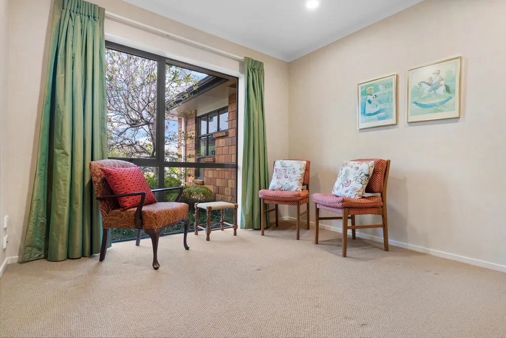 Photos of 14 Banshire Close