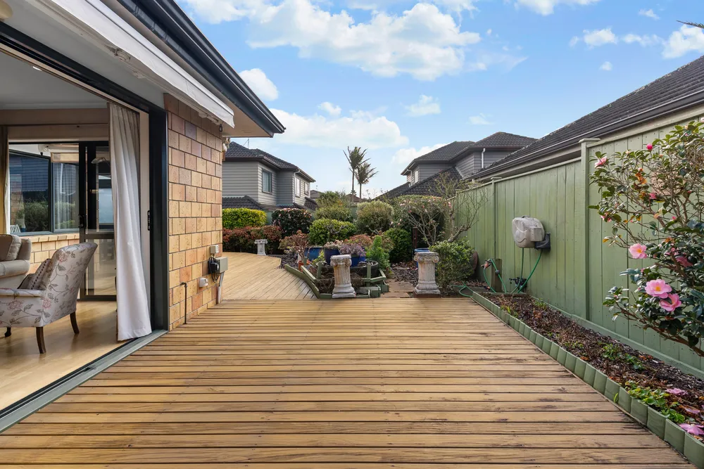 Photos of 14 Banshire Close