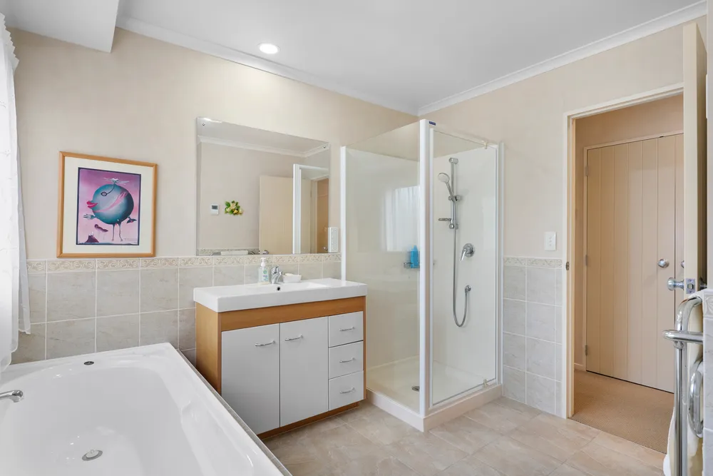 Photos of 14 Banshire Close
