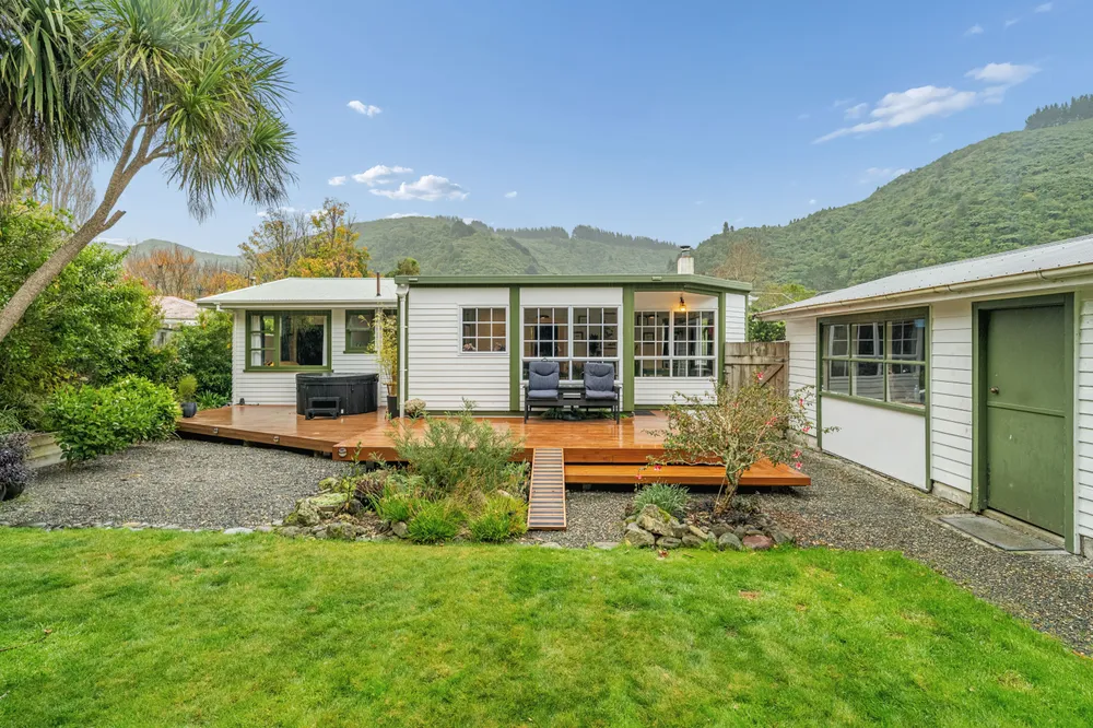 Photos of 127 California Drive