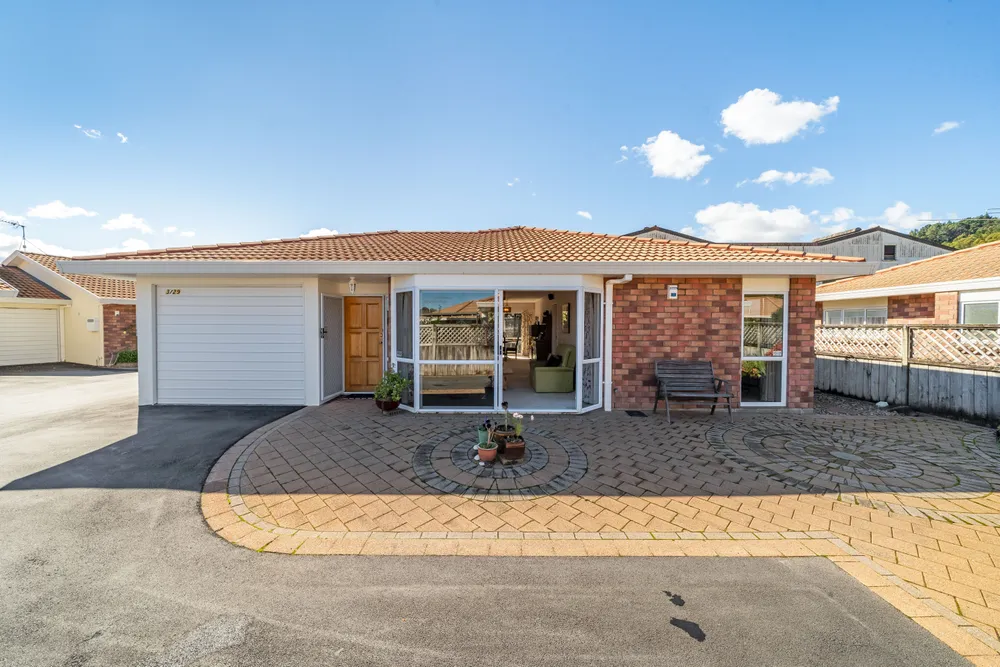 Photos of 127 California Drive
