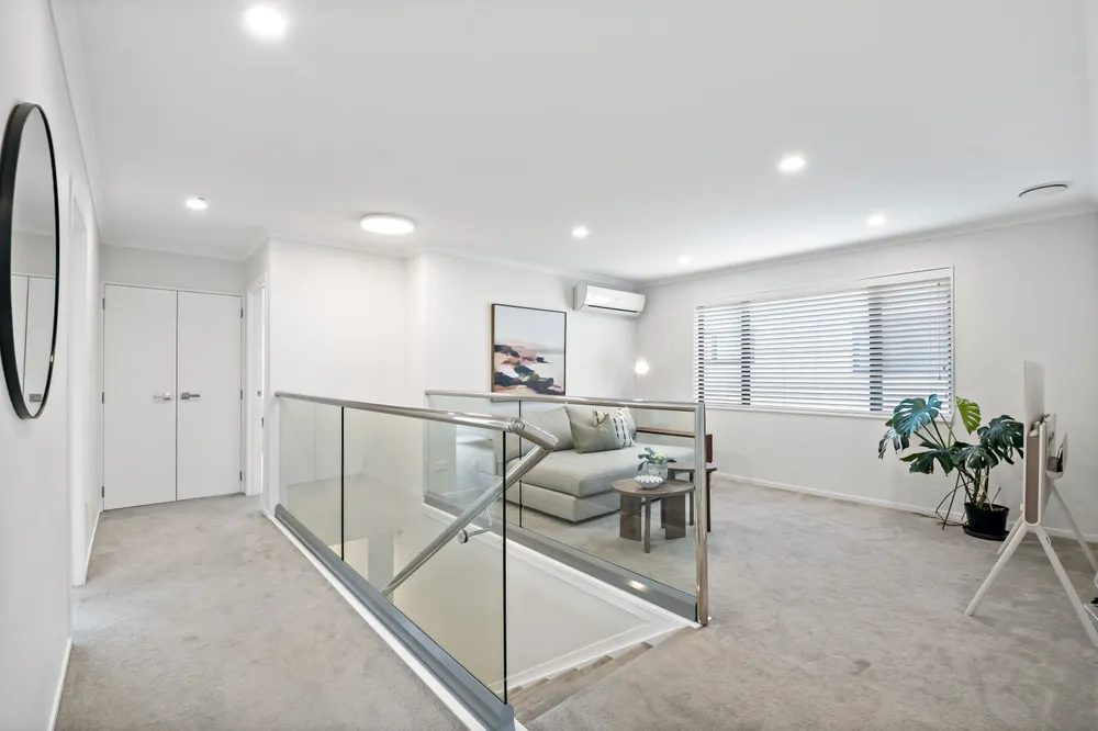 Photos of 15 Greenfinch Road