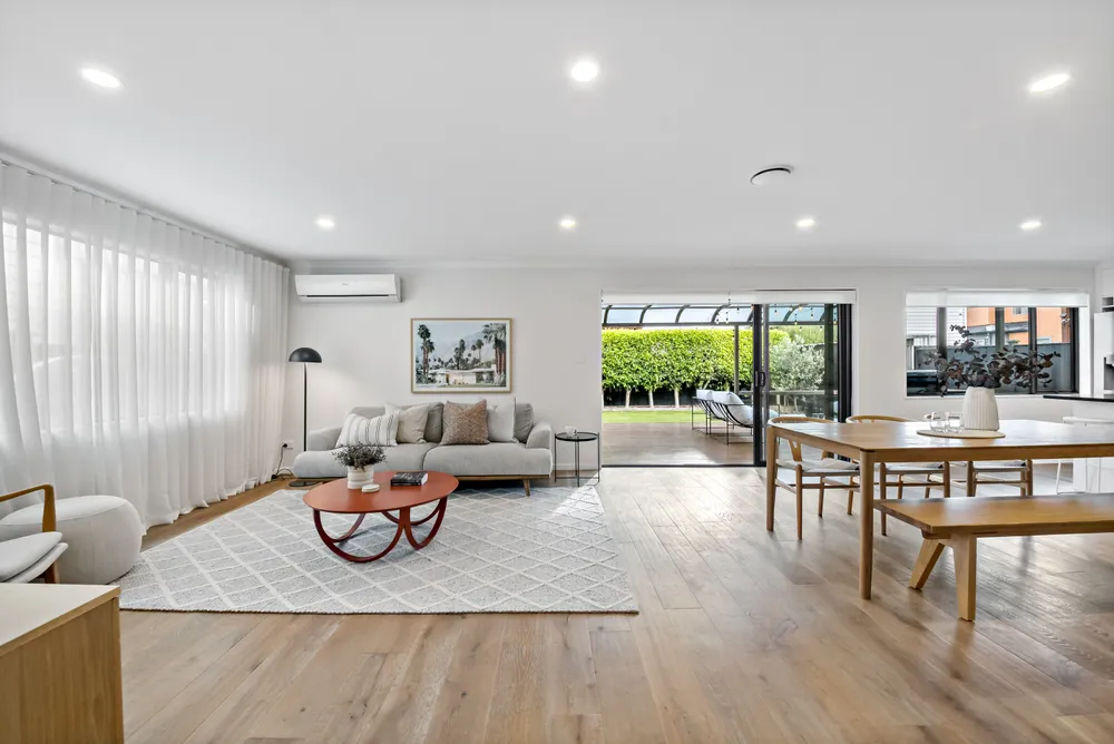 Photos of 15 Greenfinch Road