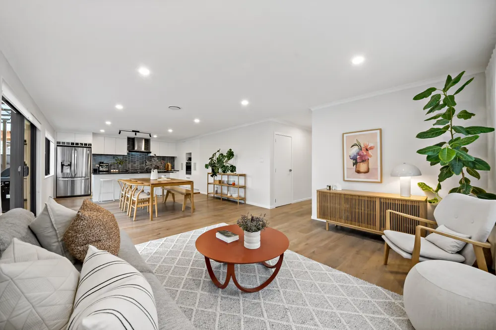 Photos of 15 Greenfinch Road