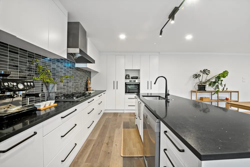 Photos of 15 Greenfinch Road