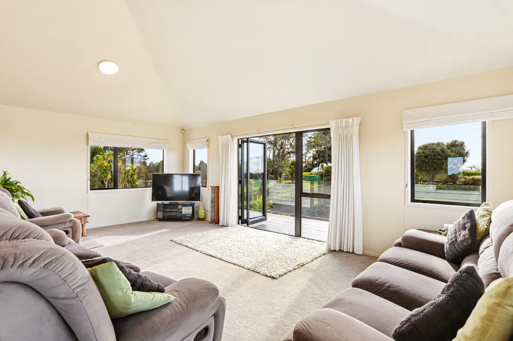 Photos of 233 Wairere Road
