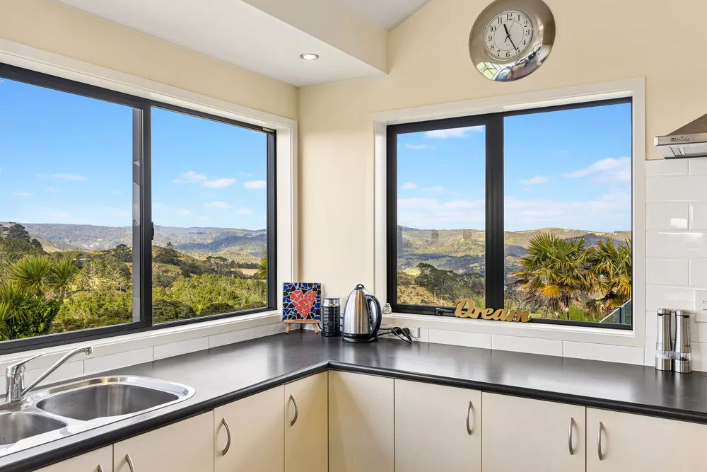 Photos of 233 Wairere Road