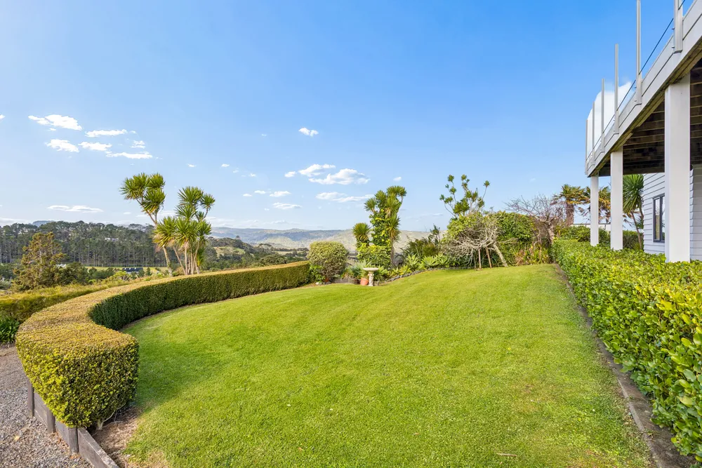 Photos of 233 Wairere Road