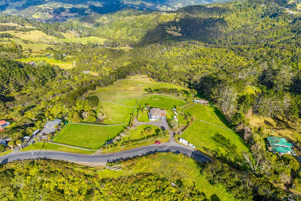 Photos of 233 Wairere Road