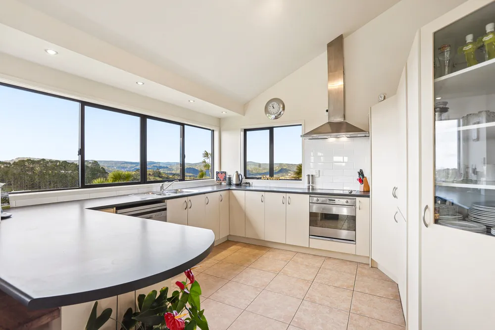 Photos of 233 Wairere Road