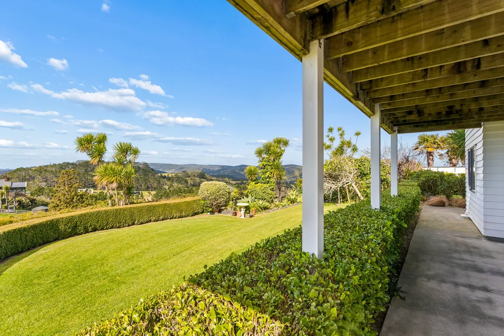 Photos of 233 Wairere Road