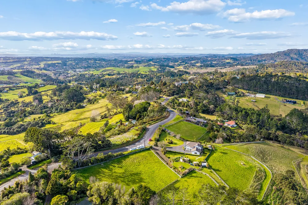 Photos of 233 Wairere Road