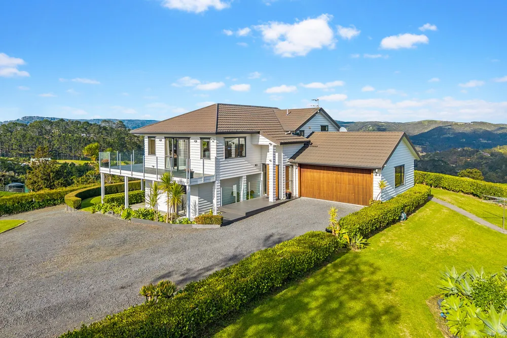 Photos of 233 Wairere Road