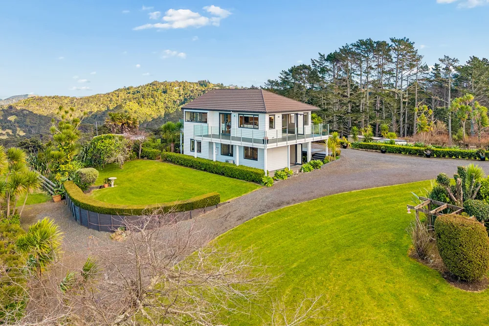 Photos of 233 Wairere Road