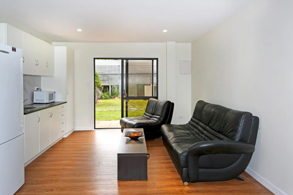 Photos of 471 Redoubt Road