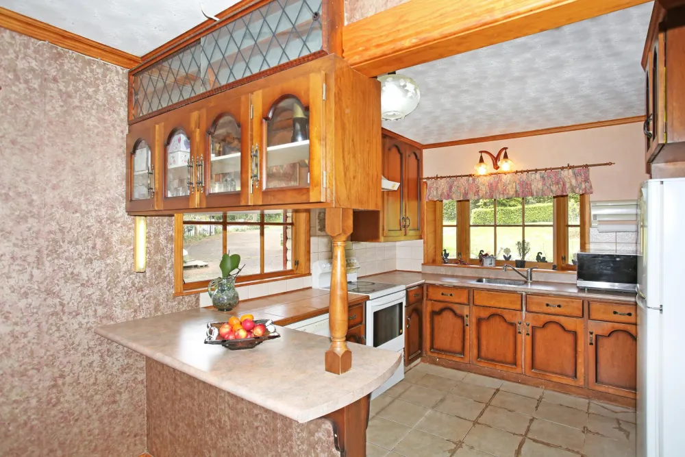 Photos of 471 Redoubt Road