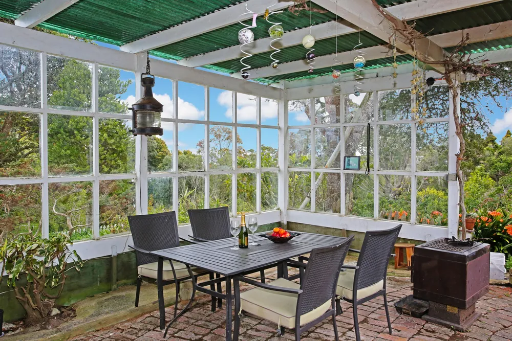 Photos of 471 Redoubt Road