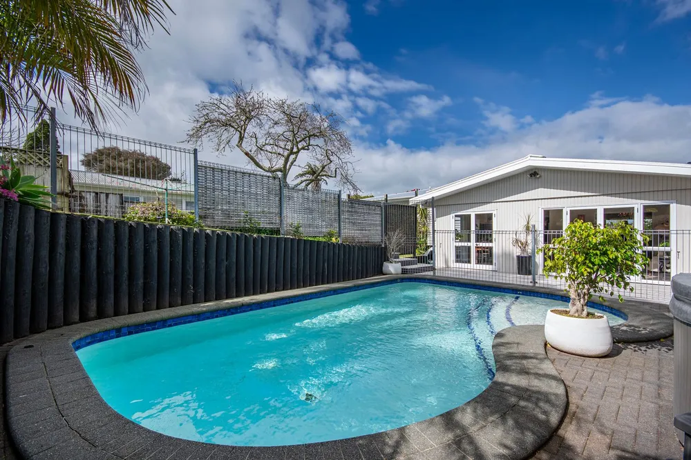 Photos of 5 Hoey Street