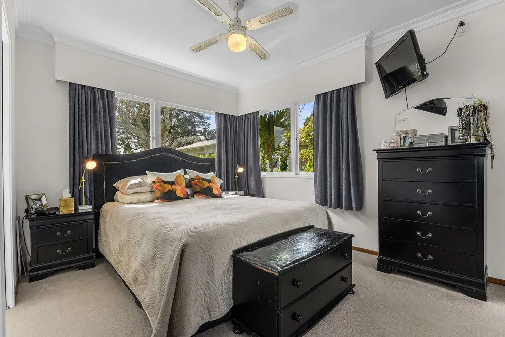 Photos of 5 Hoey Street