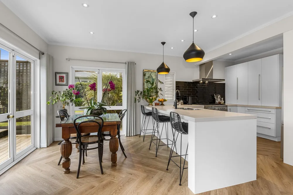 Photos of 5 Hoey Street
