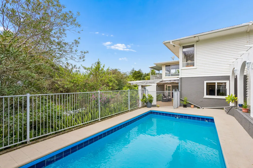 Photos of 108 Takahe Road