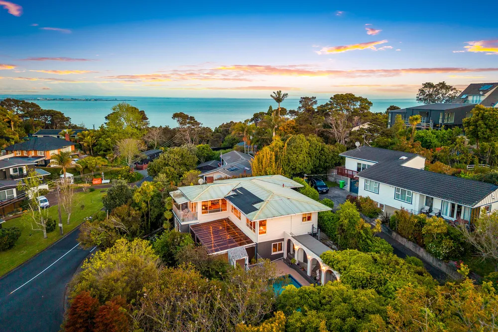 Photos of 108 Takahe Road