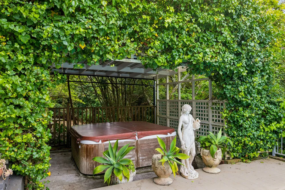 Photos of 108 Takahe Road