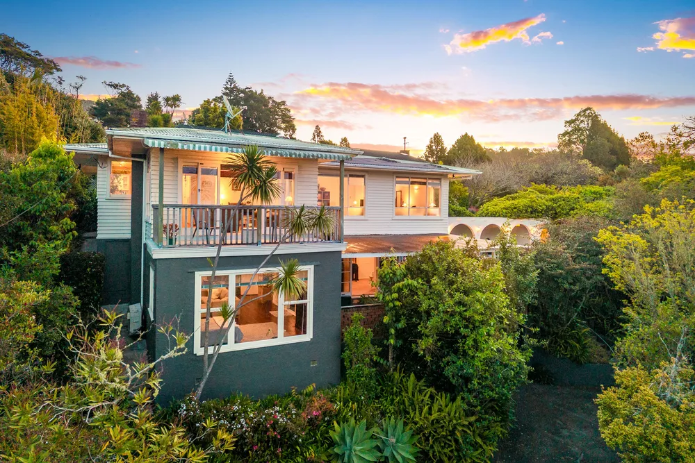 Photos of 108 Takahe Road