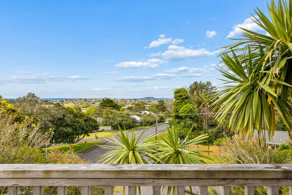 Photos of 108 Takahe Road