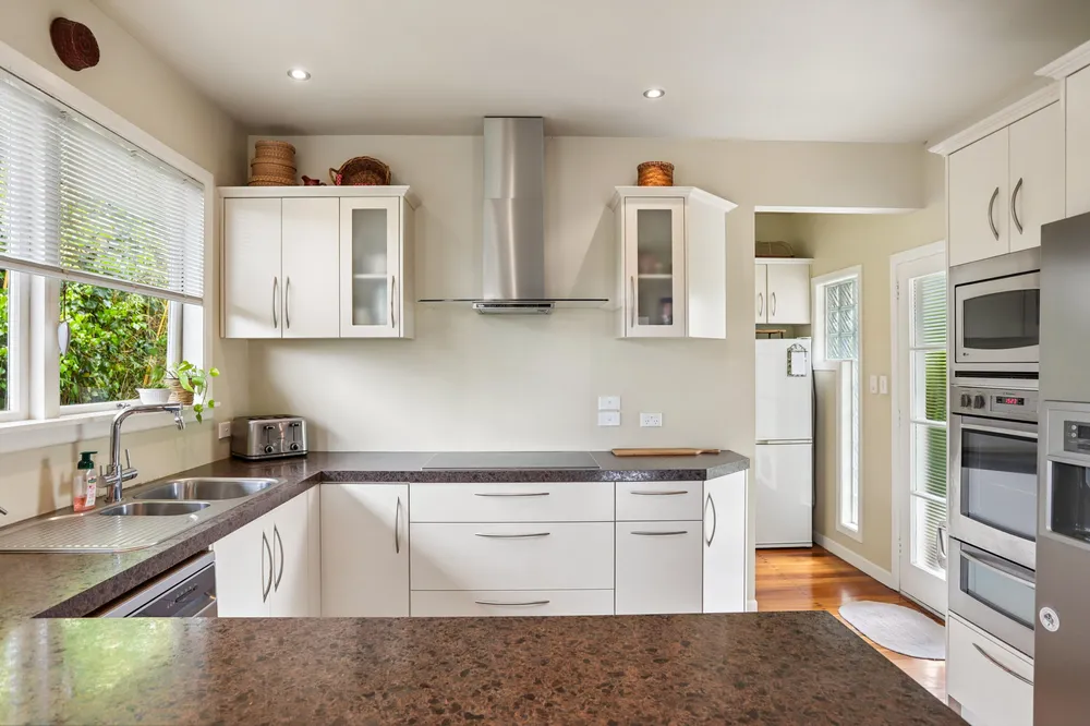 Photos of 108 Takahe Road