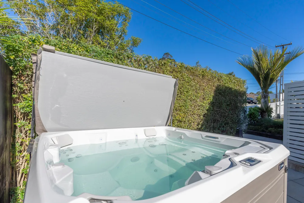 Photos of 23A Kingsland Avenue